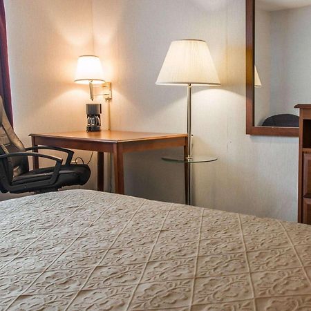 Quality Inn Hudsonville South Ngoại thất bức ảnh