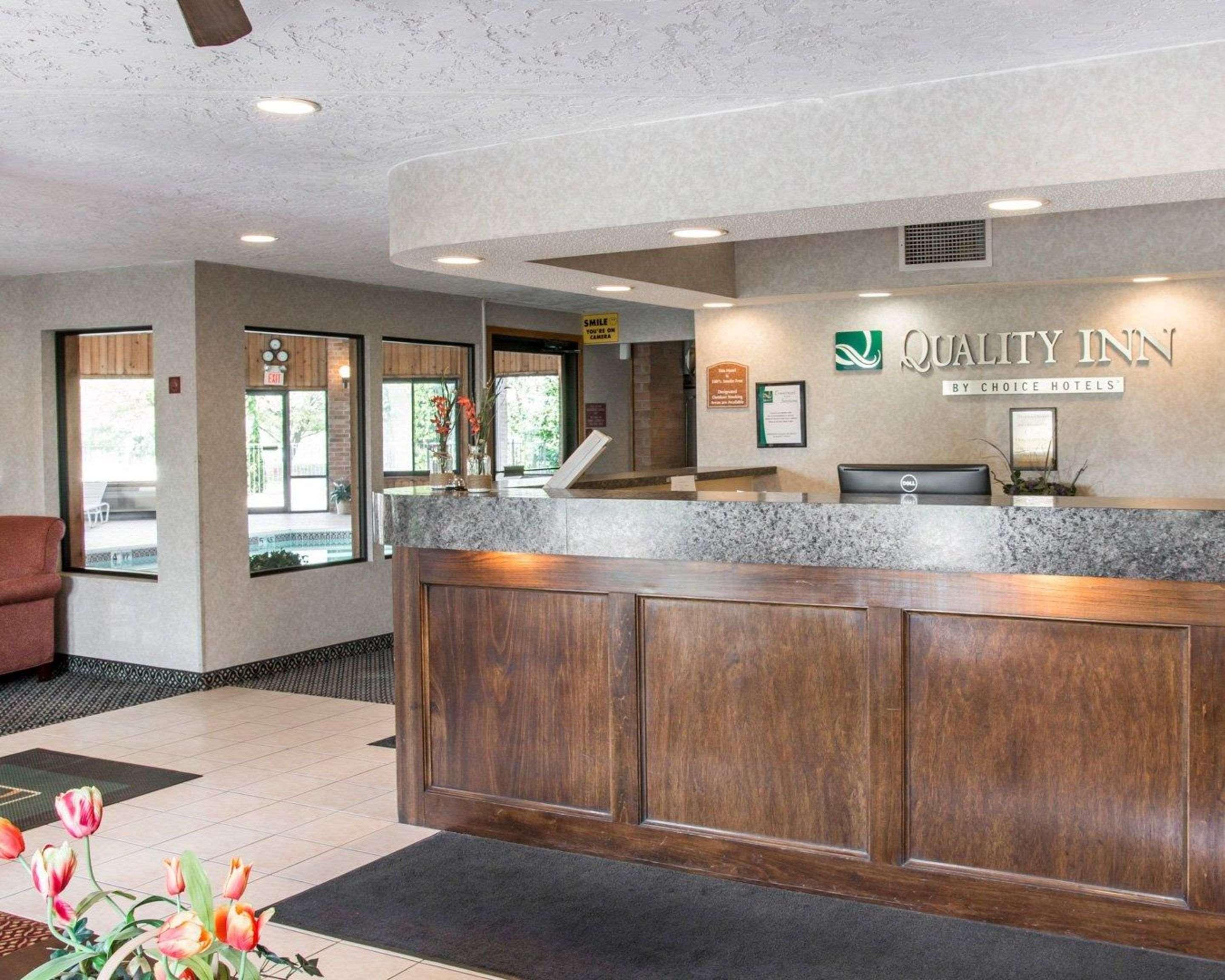 Quality Inn Hudsonville South Ngoại thất bức ảnh