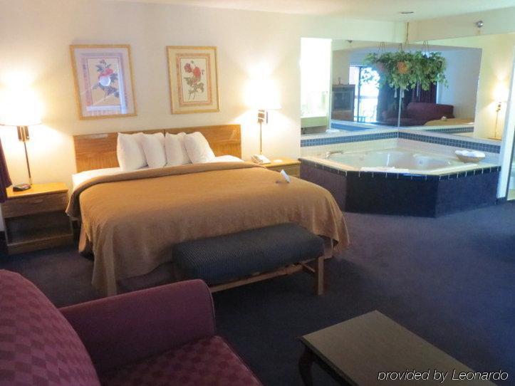 Quality Inn Hudsonville South Ngoại thất bức ảnh